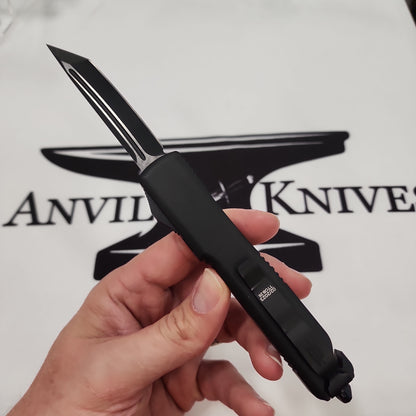 Tuxedo Tanto