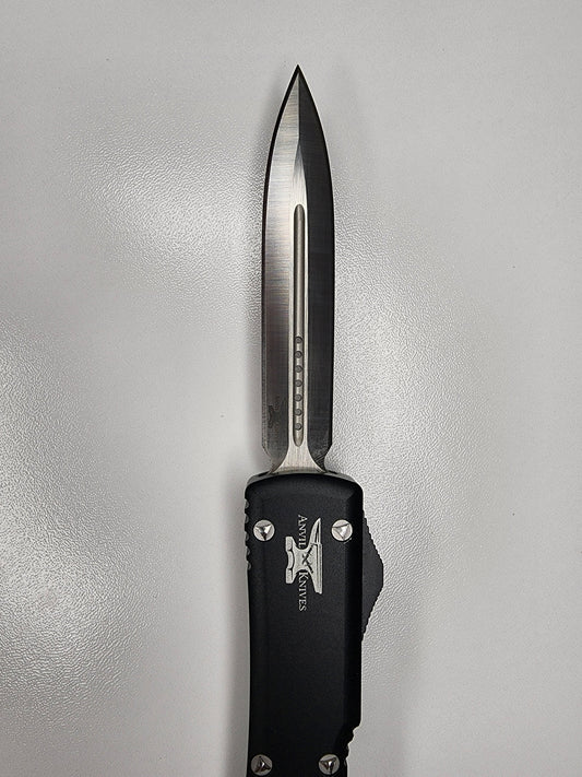 Sleek Standard Dagger